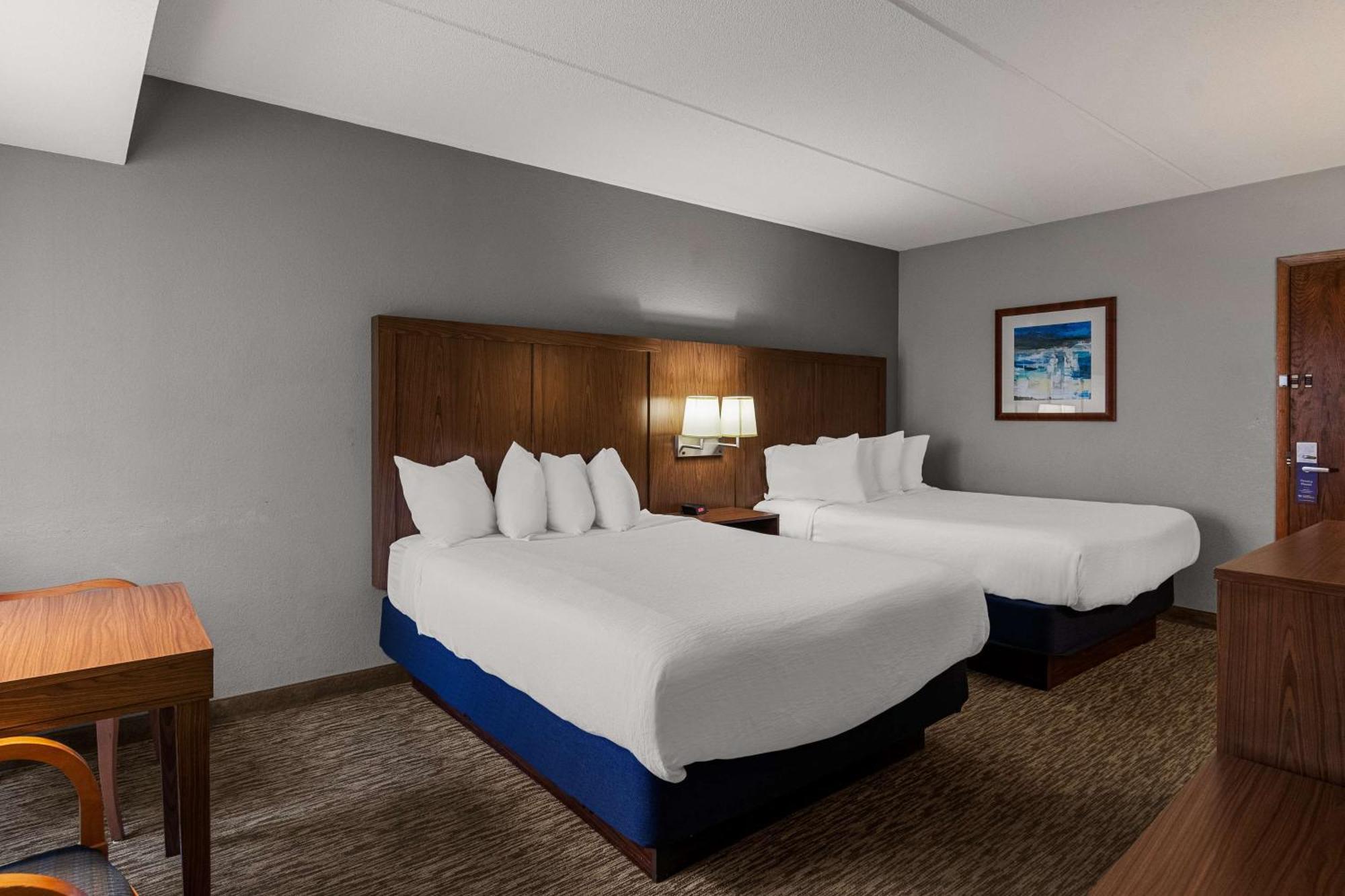 סופריור Best Western Bridgeview Hotel מראה חיצוני תמונה