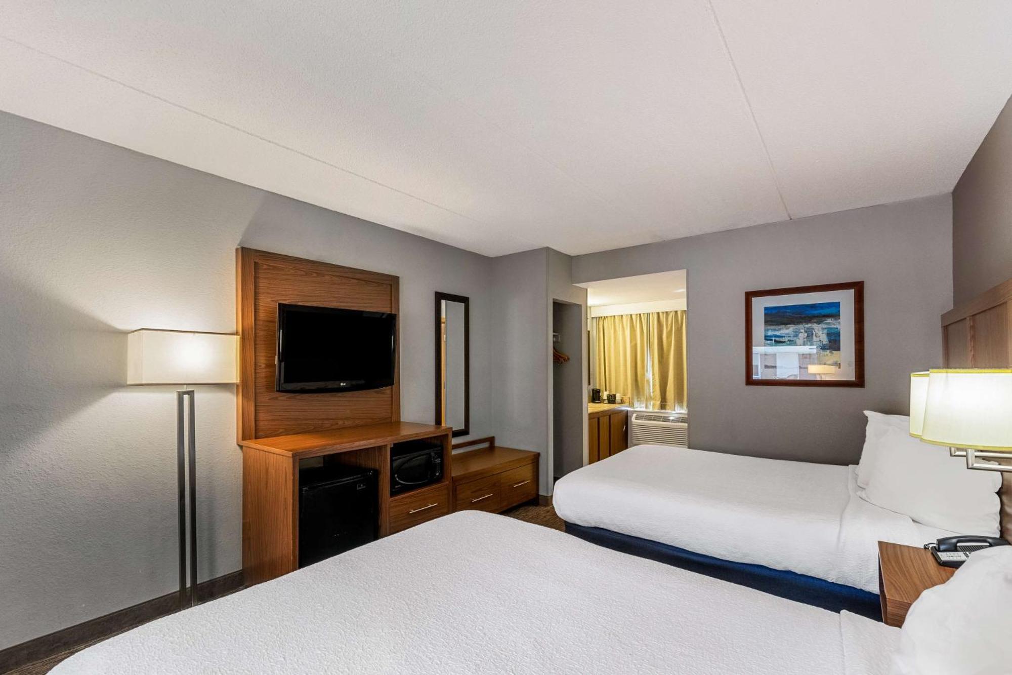 סופריור Best Western Bridgeview Hotel מראה חיצוני תמונה
