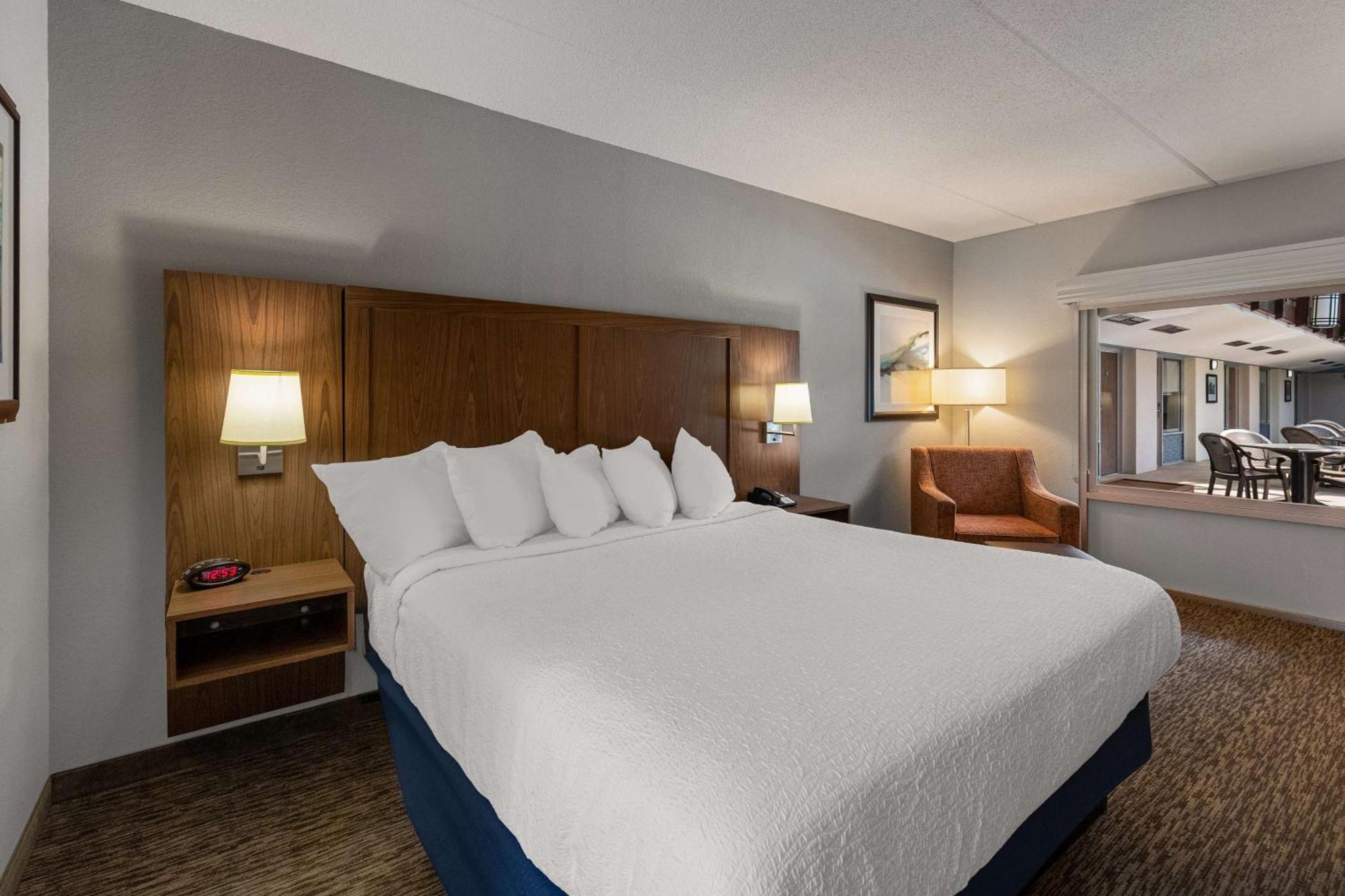 סופריור Best Western Bridgeview Hotel מראה חיצוני תמונה