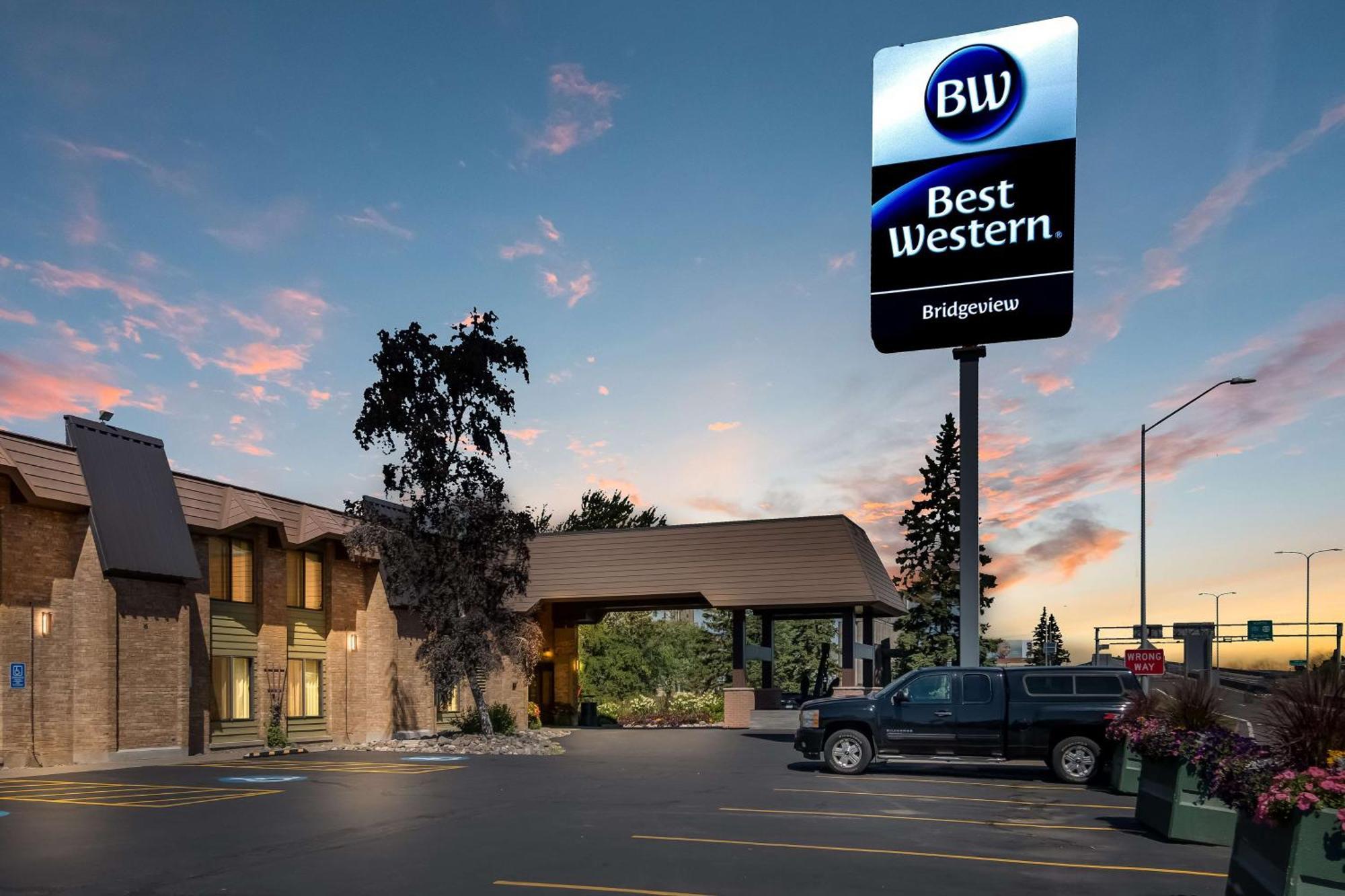 סופריור Best Western Bridgeview Hotel מראה חיצוני תמונה
