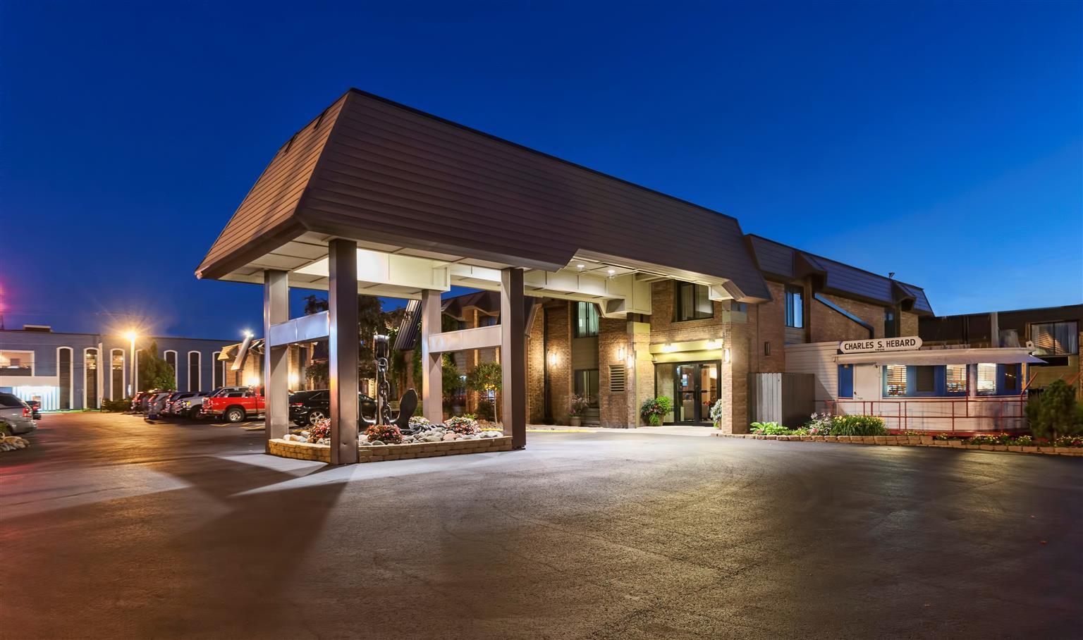 סופריור Best Western Bridgeview Hotel מראה חיצוני תמונה